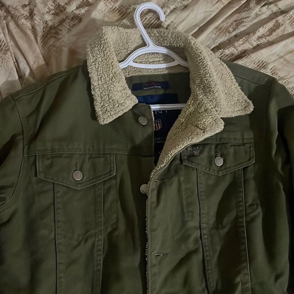 Giant jacket